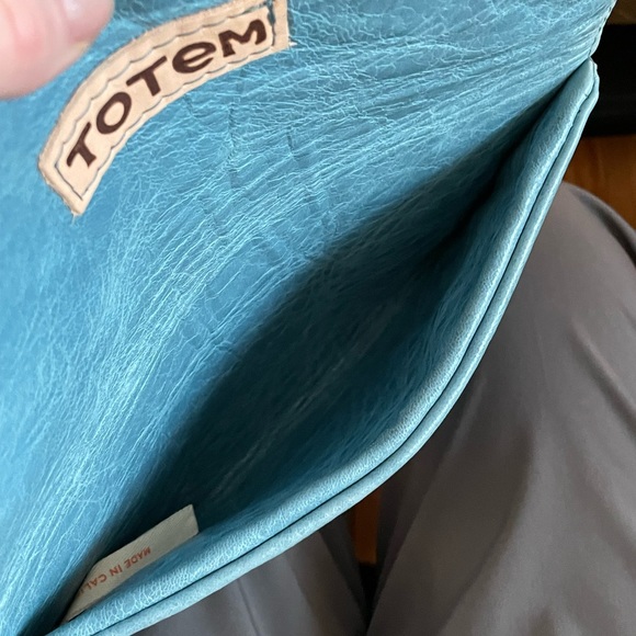 TOTEM Blue Suede Clutch with Silver Embossed Design - Picture 4 of 8